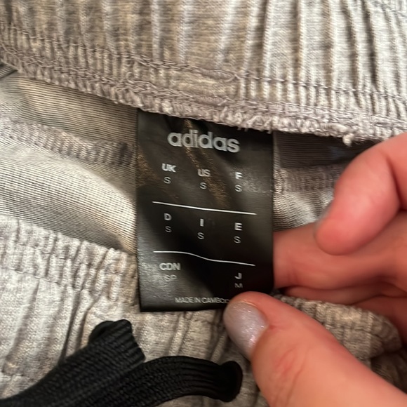 NWOT MENS ADIDAS SWEATPANTS SIZE SMALL - Picture 3 of 3